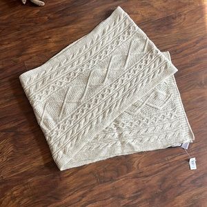 Brand New! Banana Republic scarf!